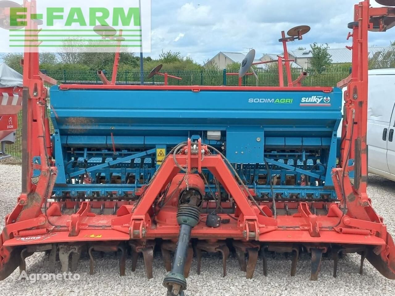Kuhn compact trameline combine seed drill