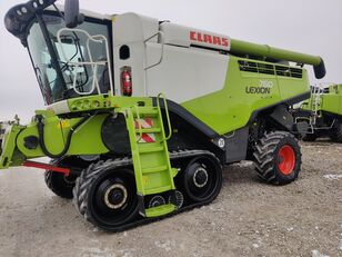 CLAAS Lexion 760 TT grain harvester